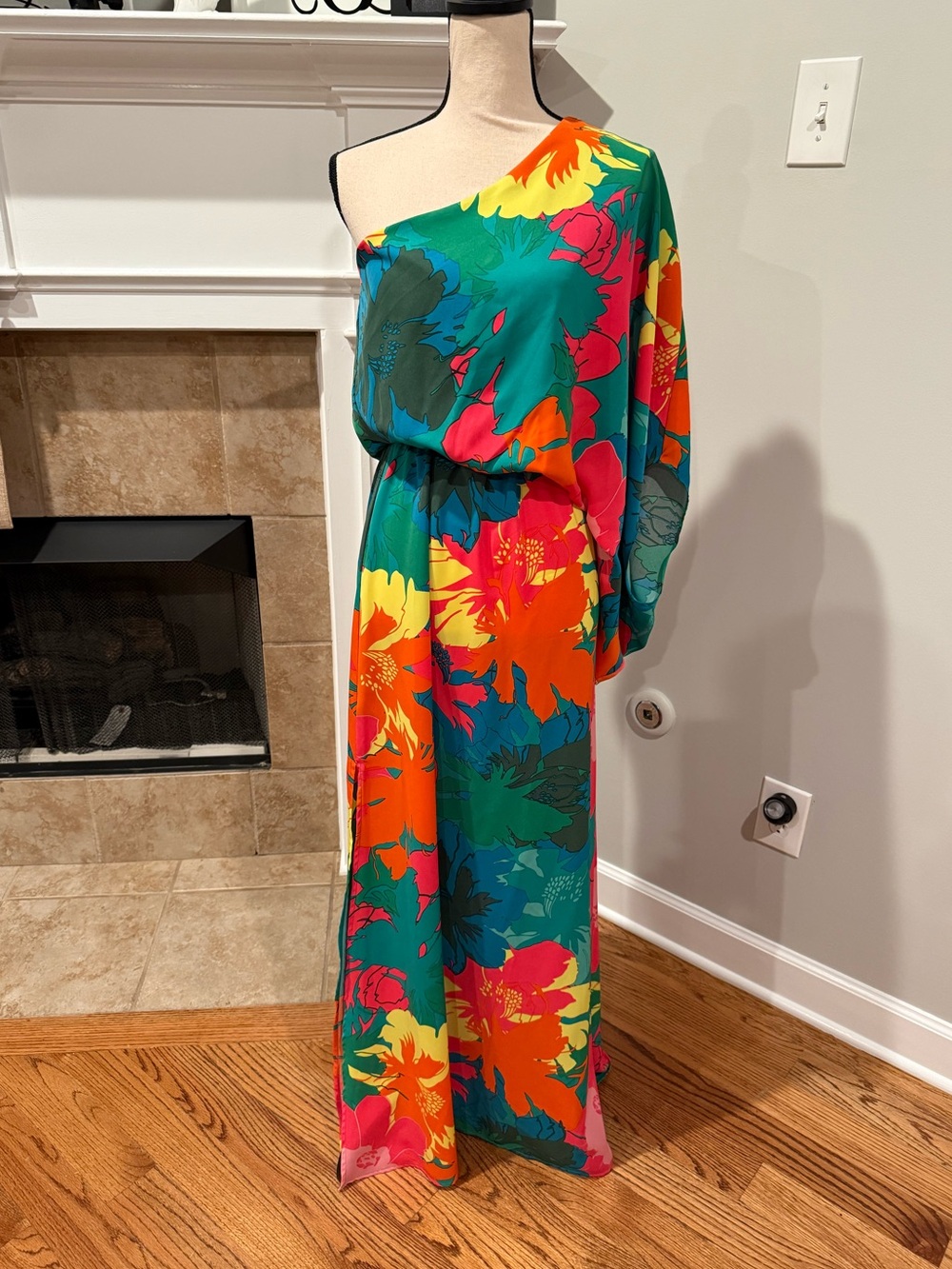 GORGEOUS Jess Lea Vibrant Tropical One-Shoulder Maxi Dress - Pink & Green